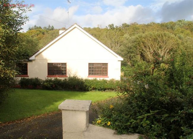 GLENVIEW HOUSE, CASTLEBAR, F26 RK20, PONTOON, CO. MAYO, F26 RK20, For Sale